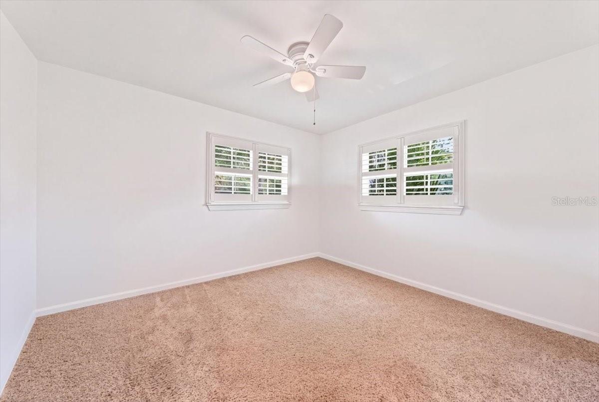 3004 W MARLIN AVE