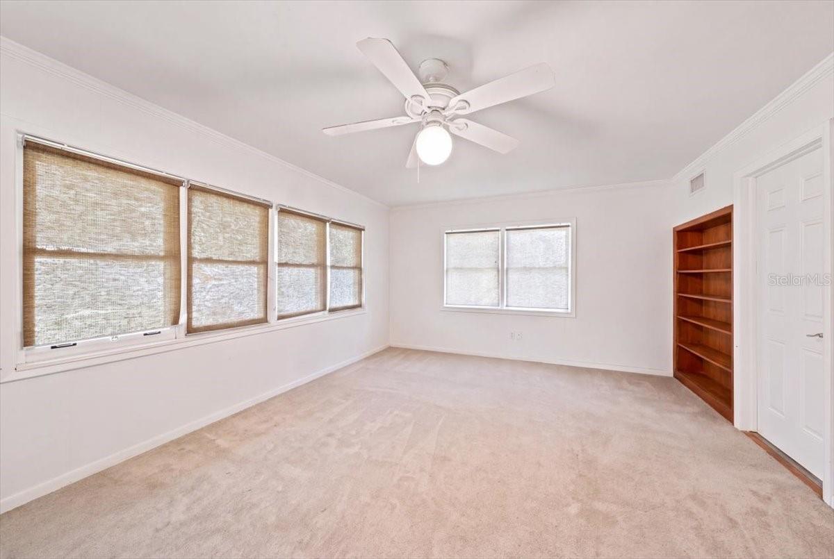 3004 W MARLIN AVE
