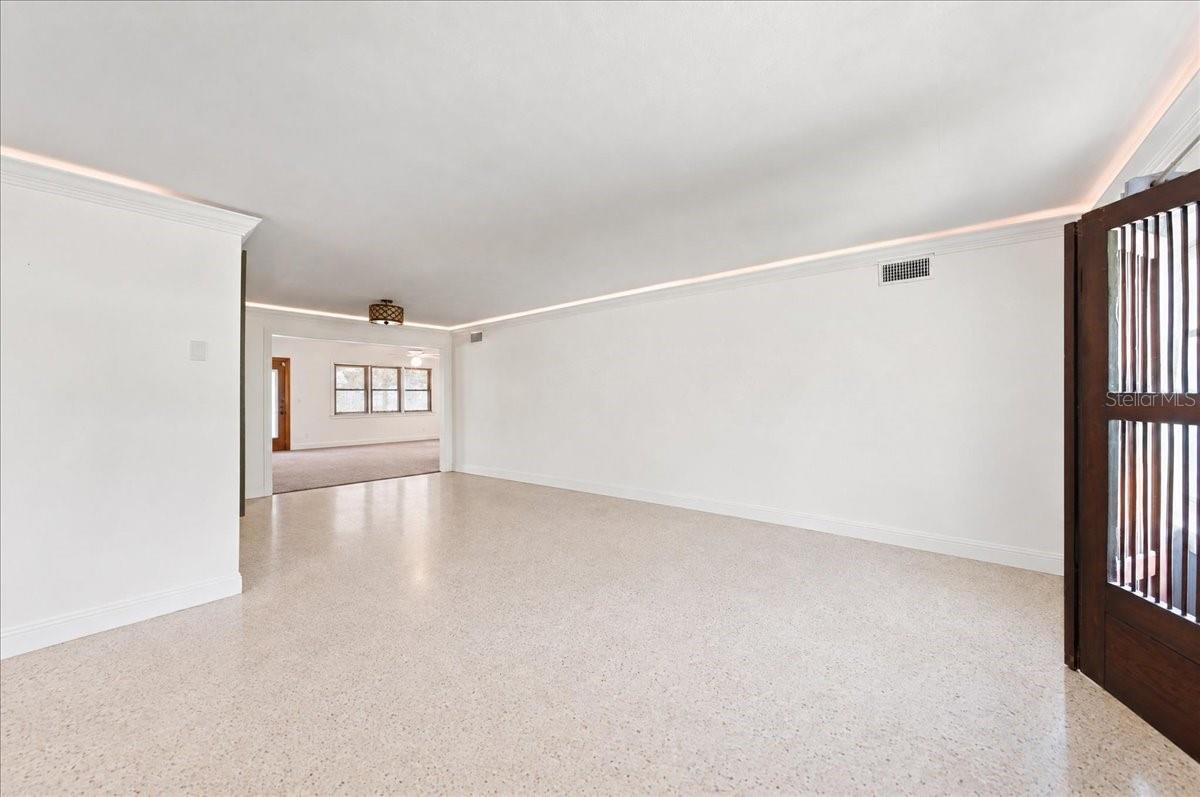 3004 W MARLIN AVE