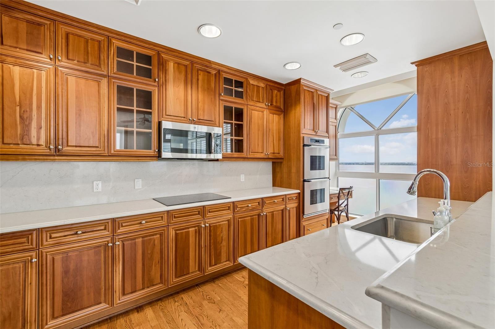 3203 BAYSHORE BLVD #1202