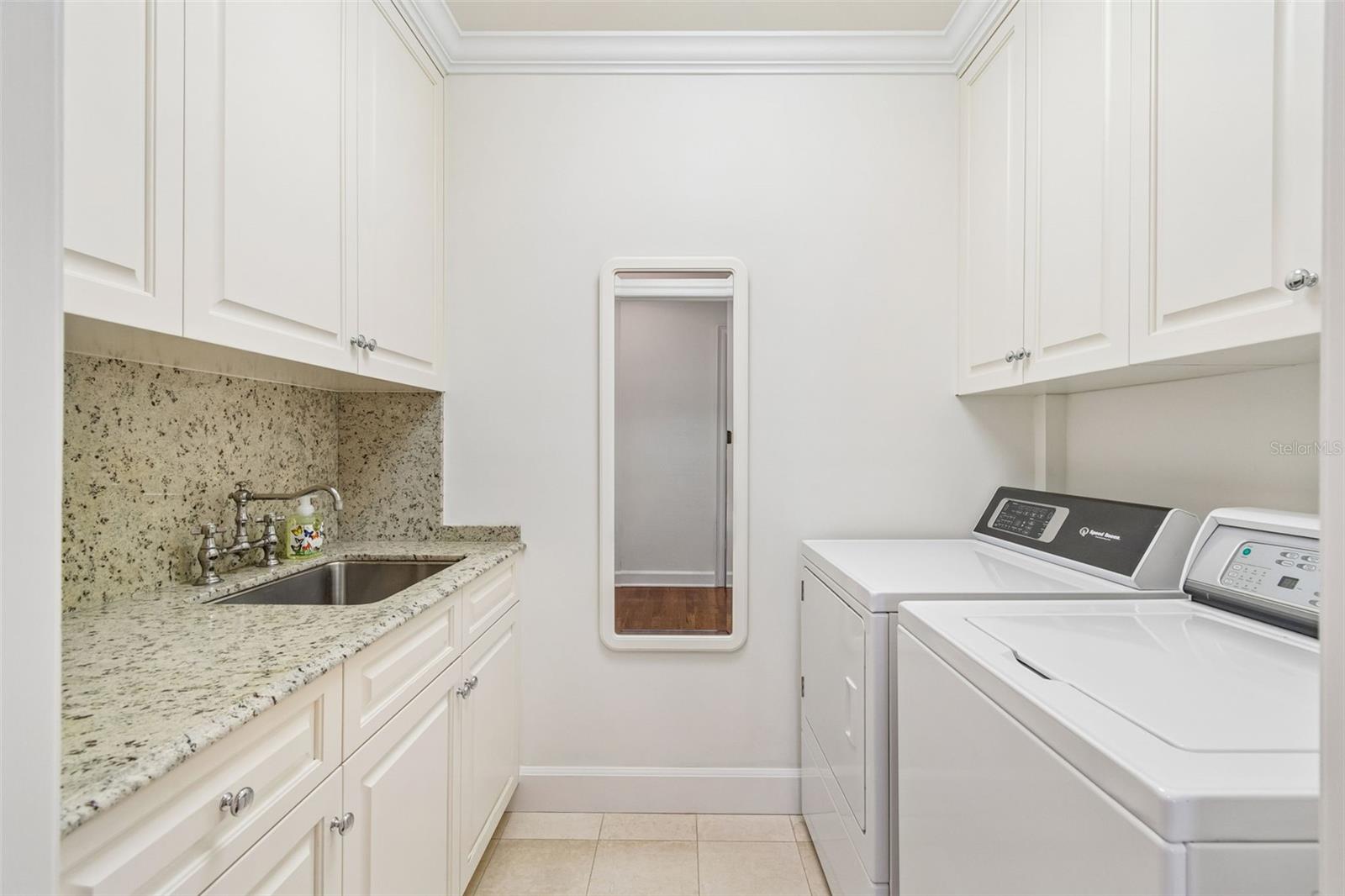3203 BAYSHORE BLVD #1202