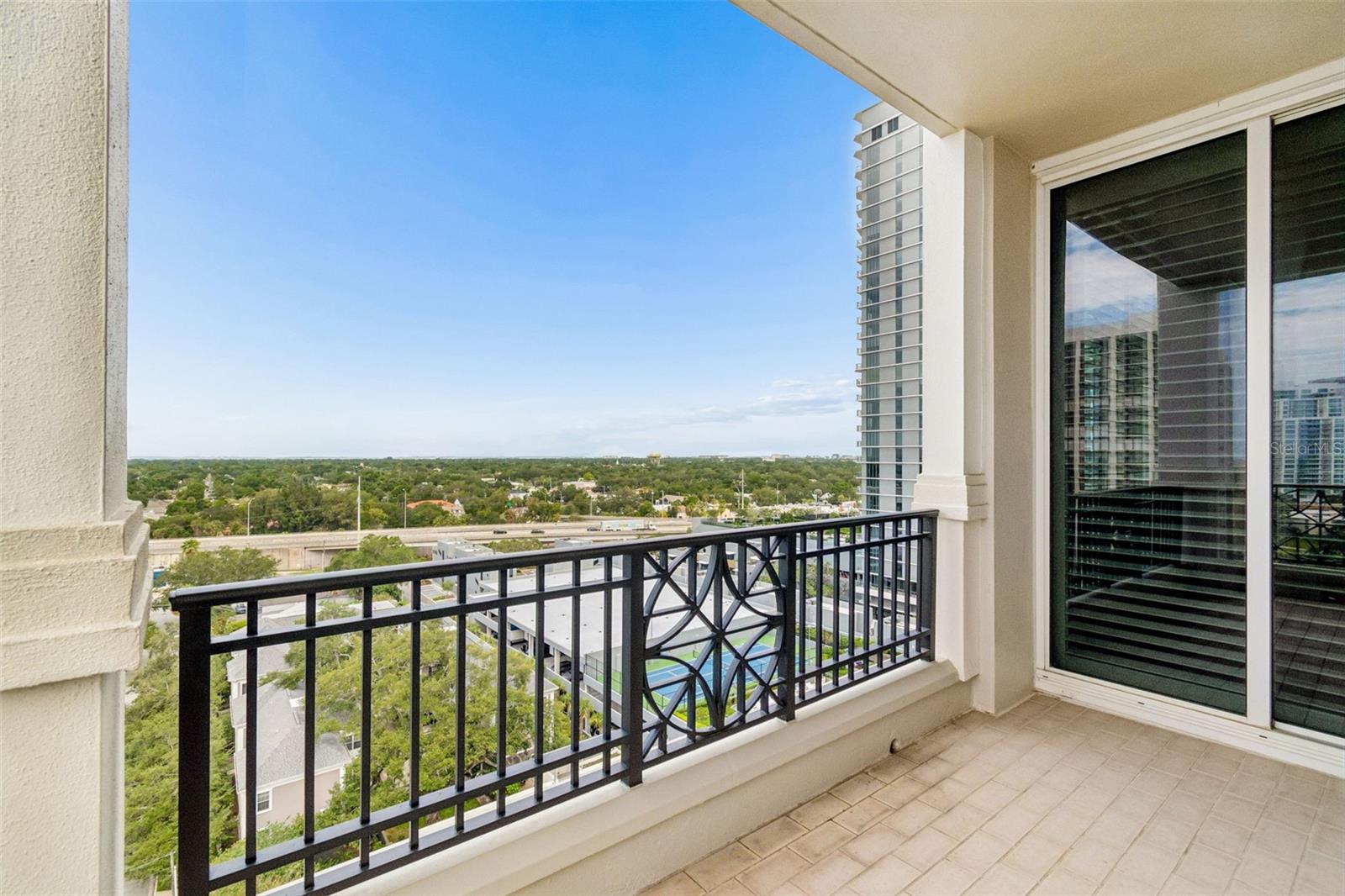 3203 BAYSHORE BLVD #1202