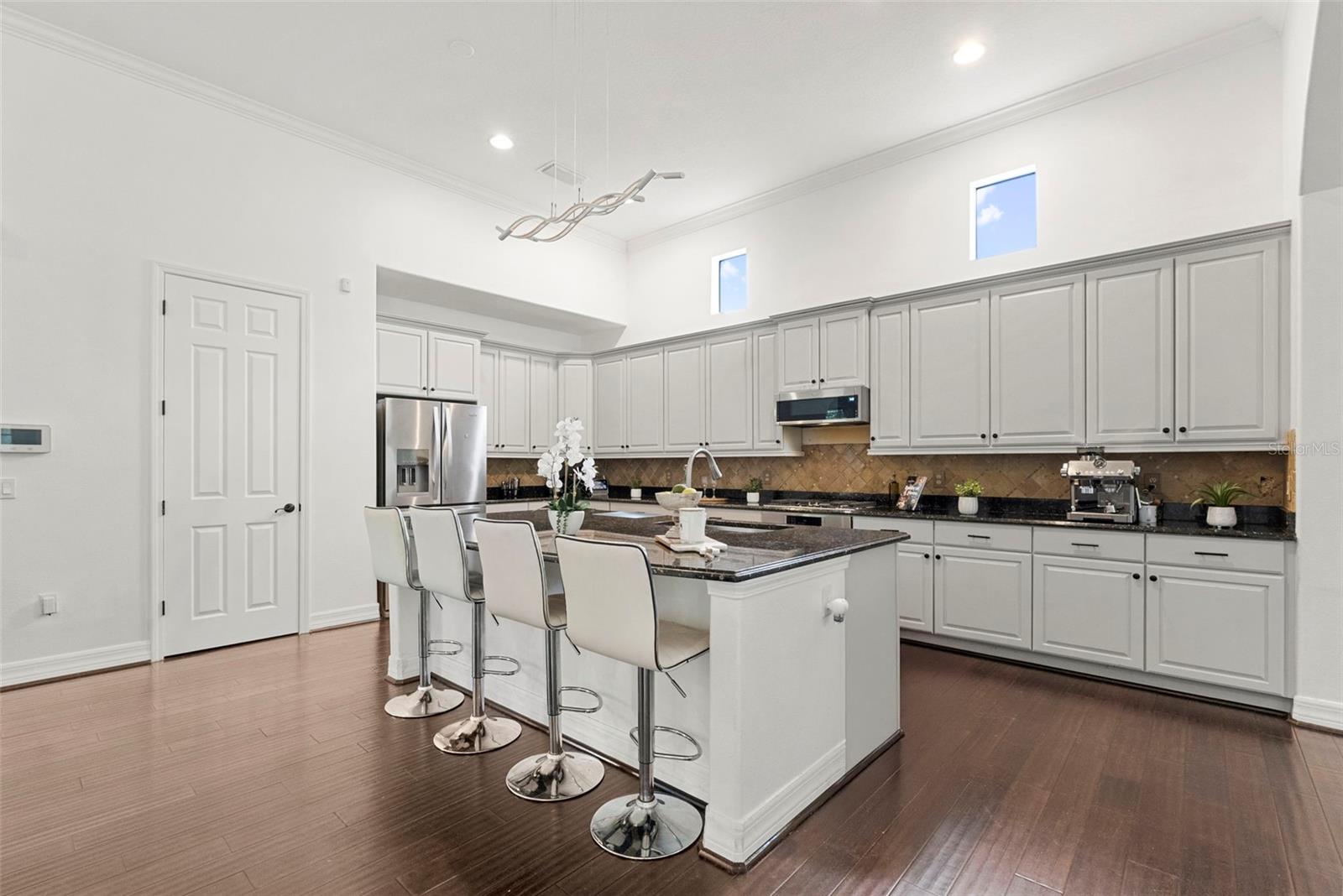 8264 DUNHAM STATION DR