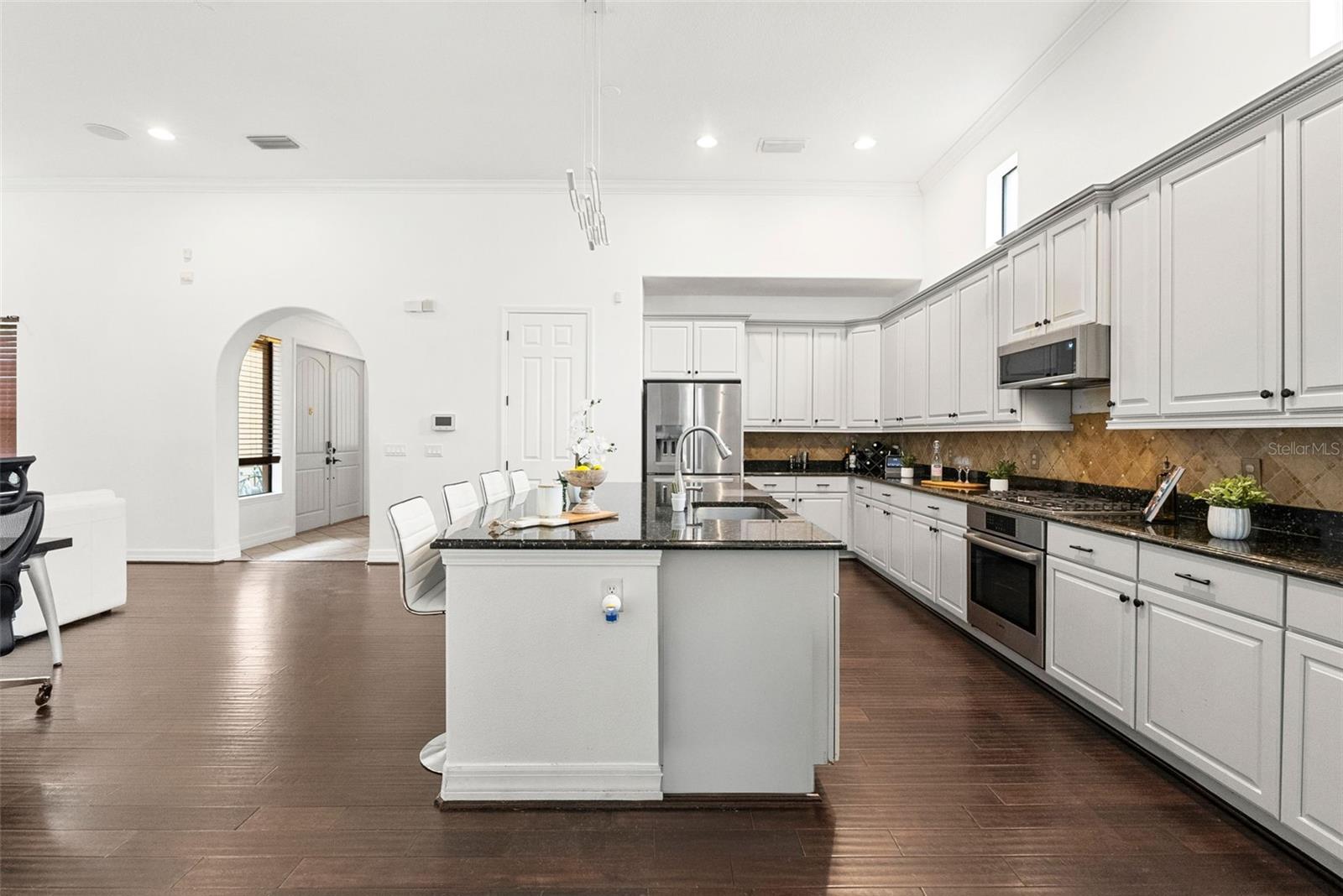8264 DUNHAM STATION DR