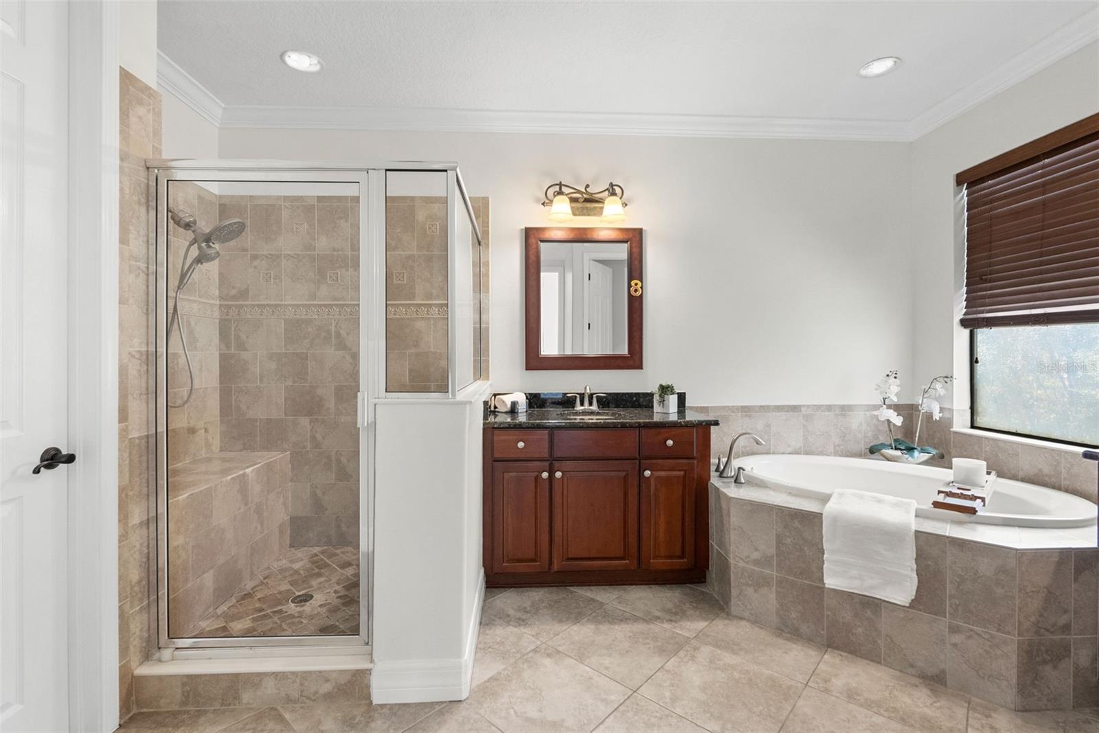8264 DUNHAM STATION DR