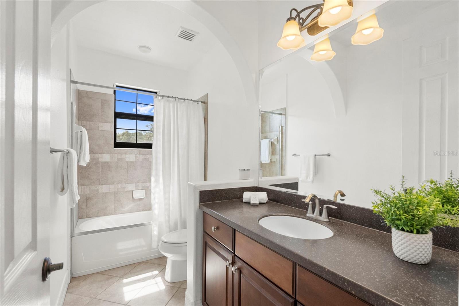 8264 DUNHAM STATION DR