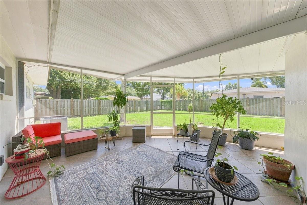 3002 W MARLIN AVE
