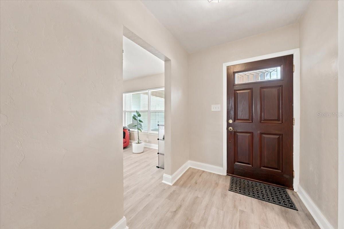 3002 W MARLIN AVE