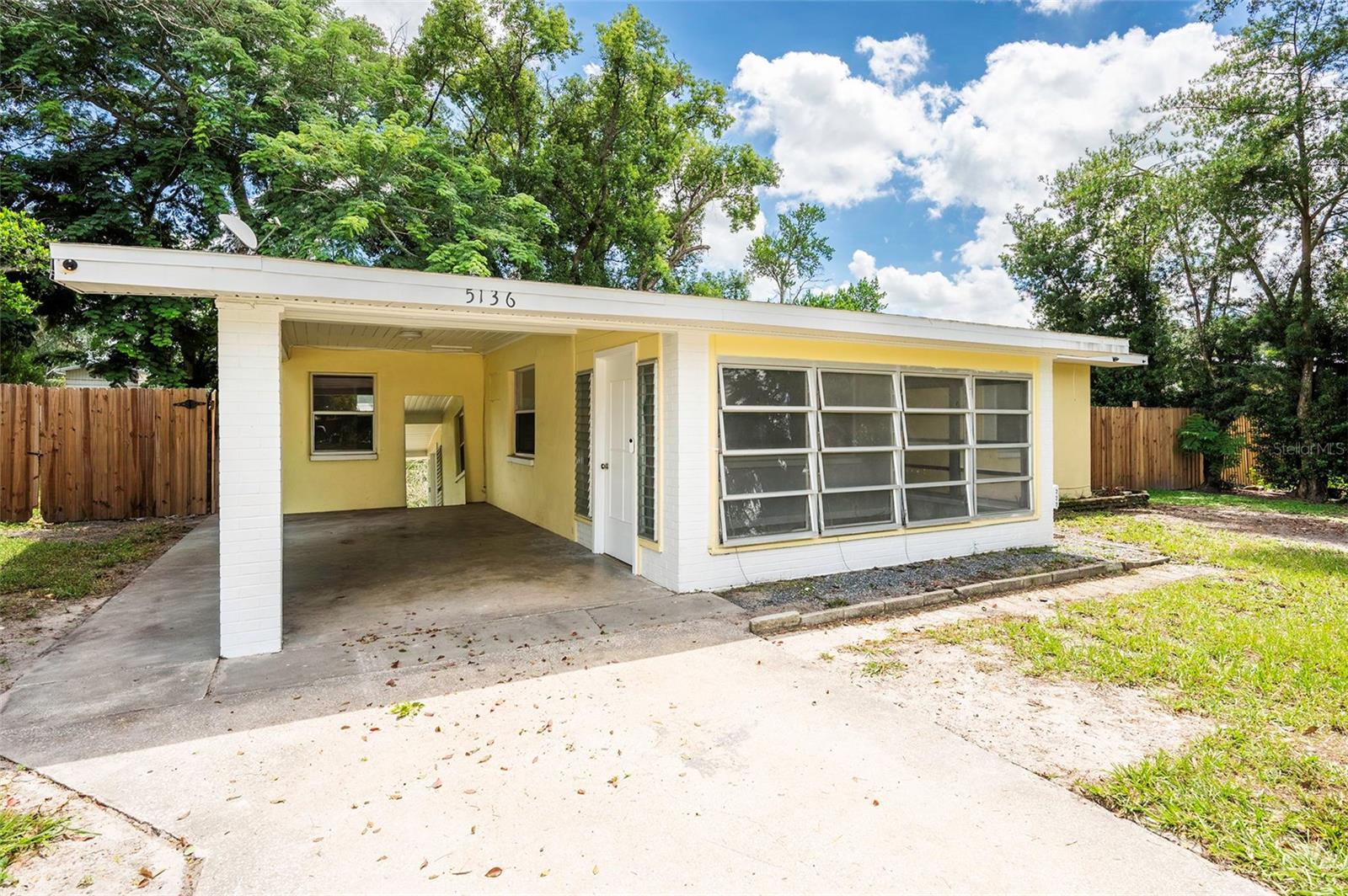 5136 STUDIO DR