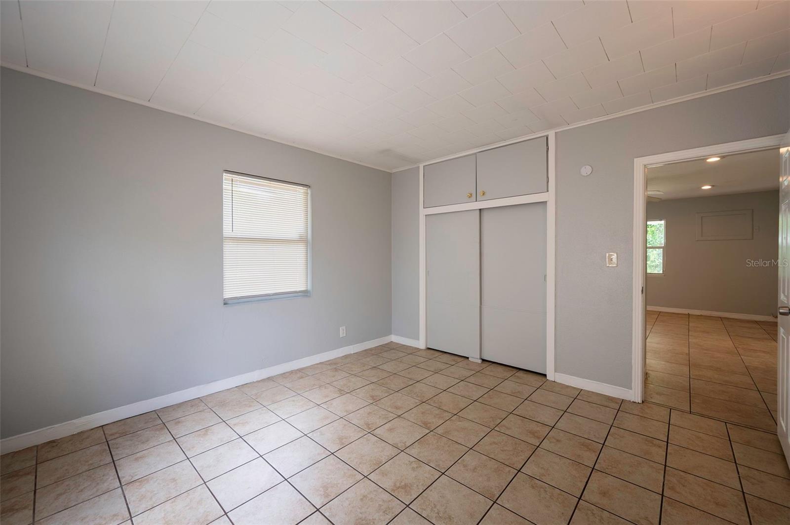 5136 STUDIO DR