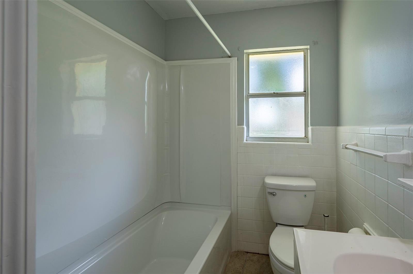 5136 STUDIO DR