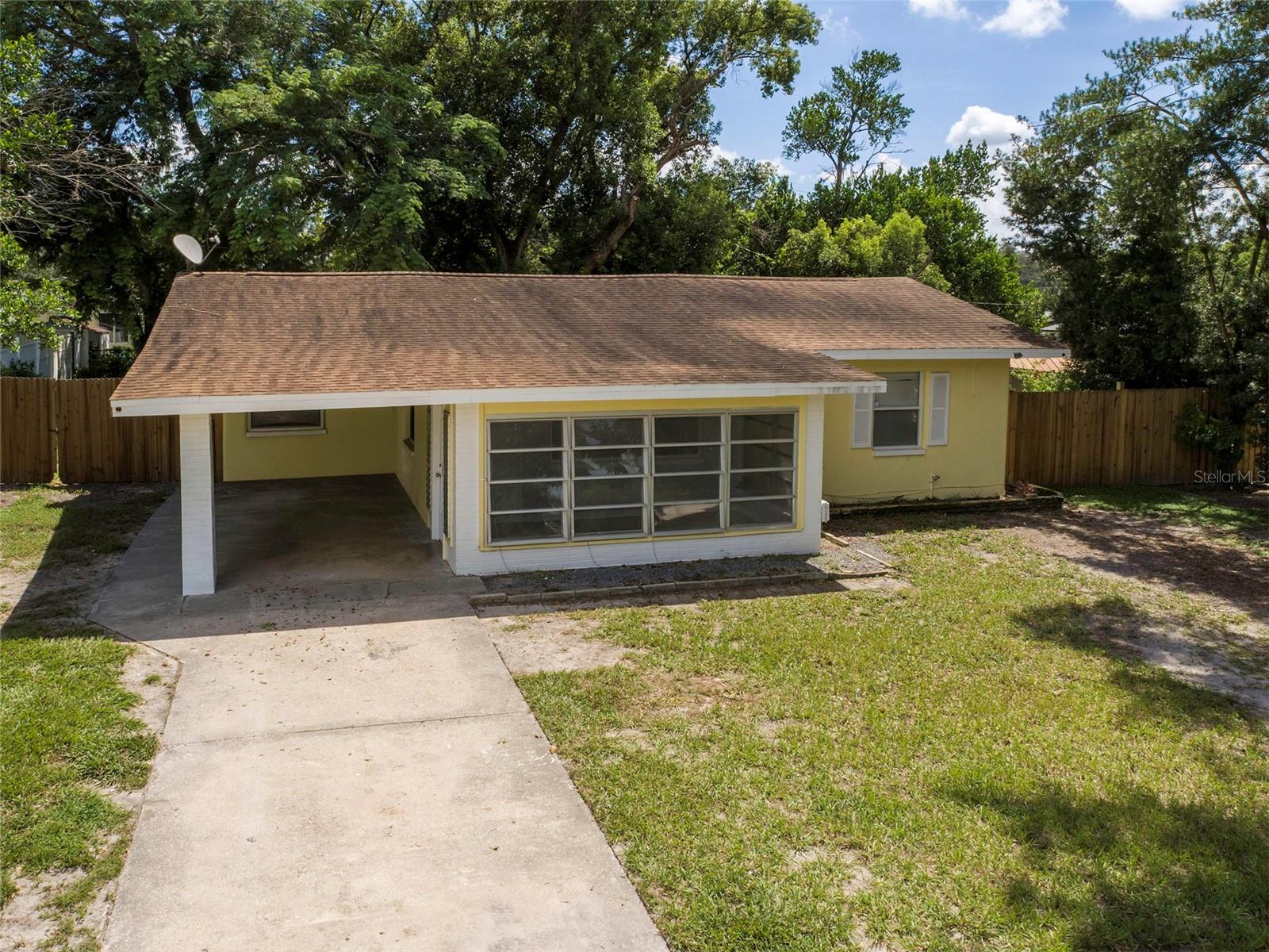 5136 STUDIO DR