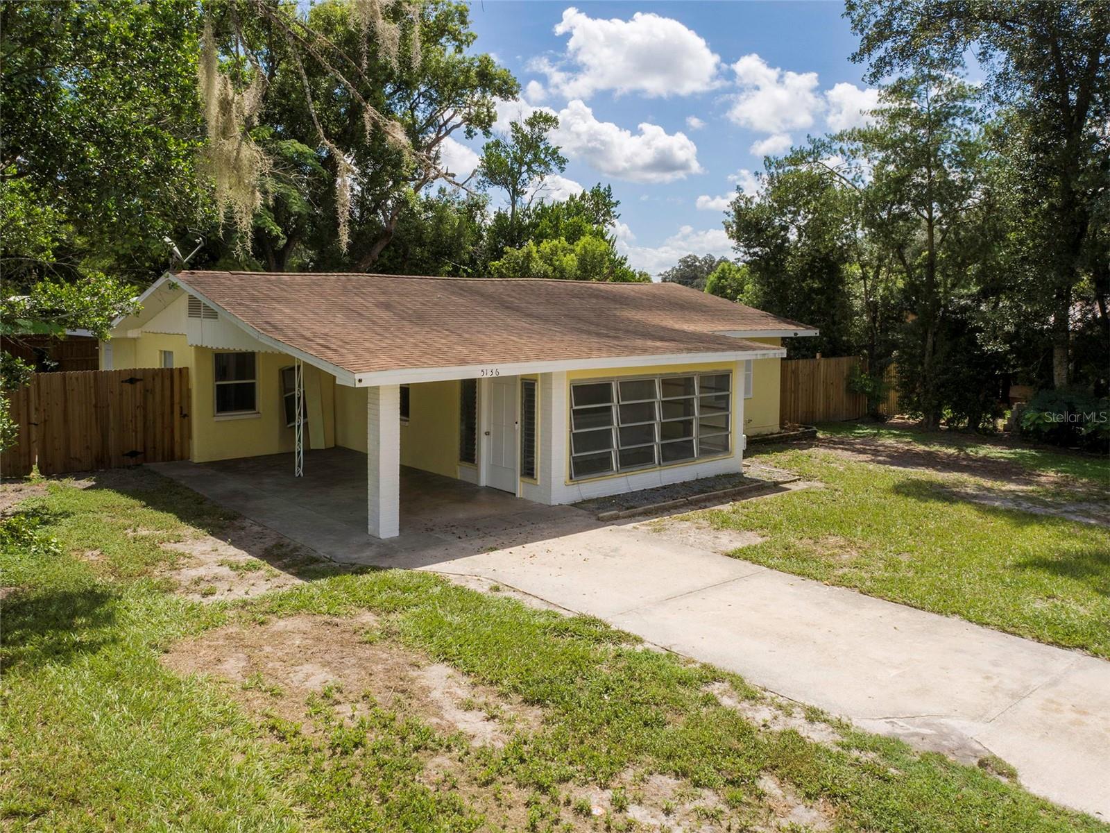 5136 STUDIO DR