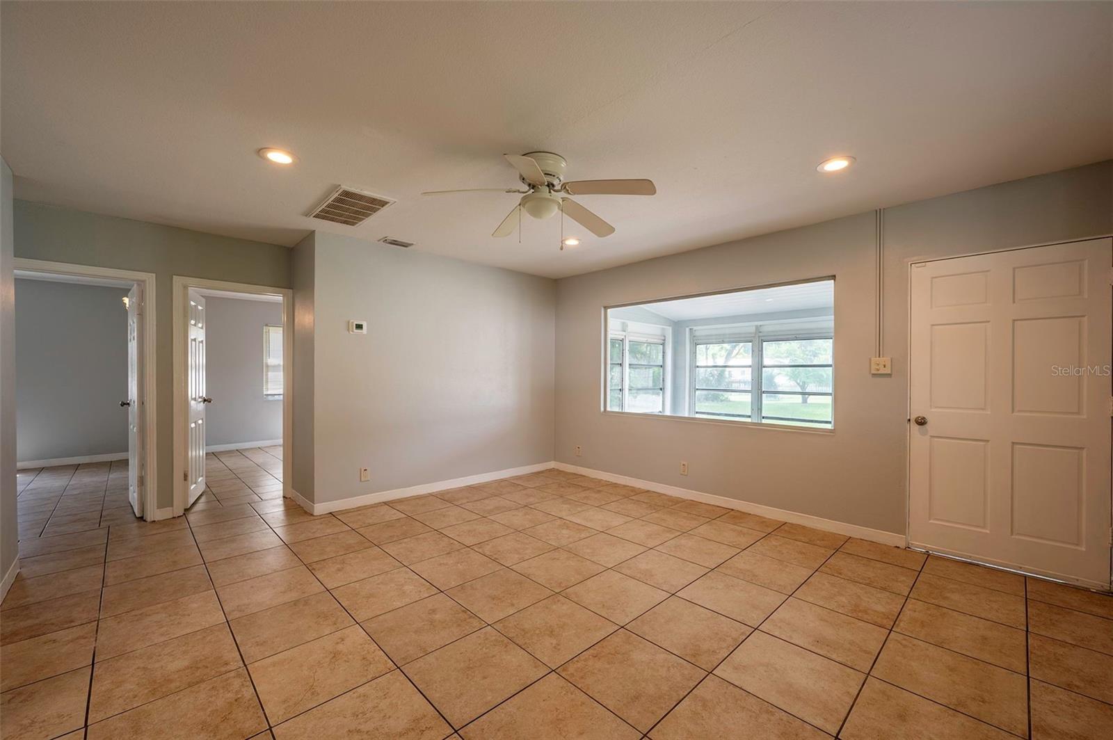 5136 STUDIO DR