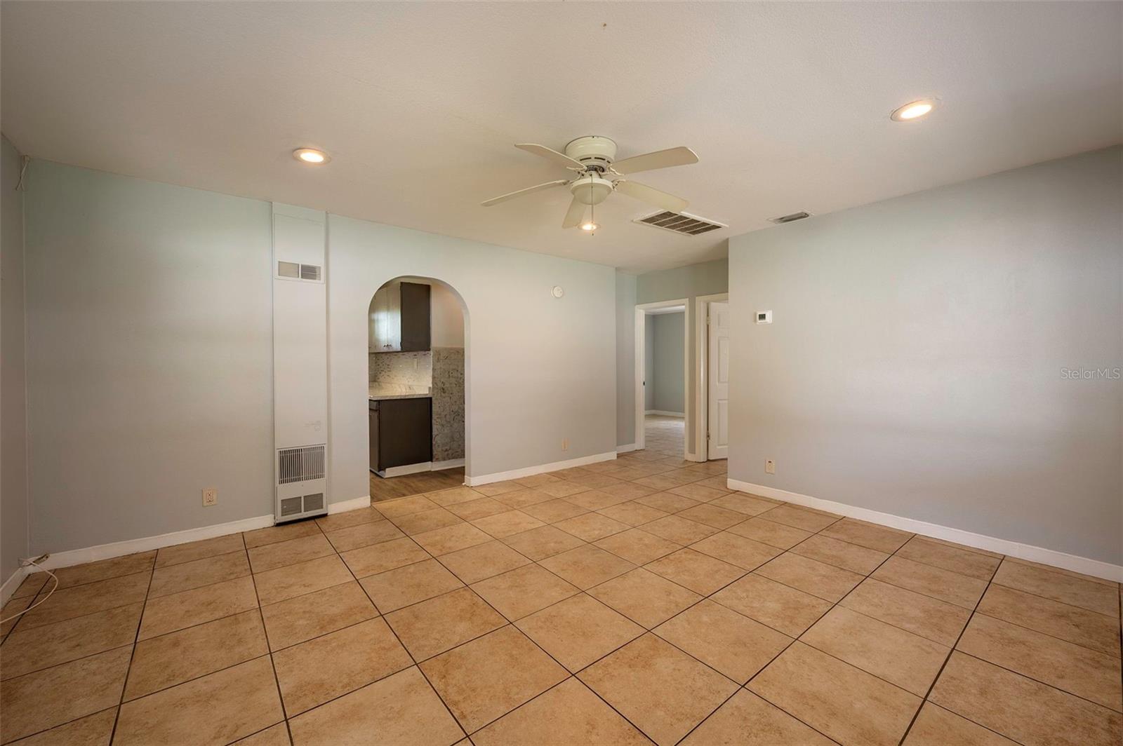 5136 STUDIO DR