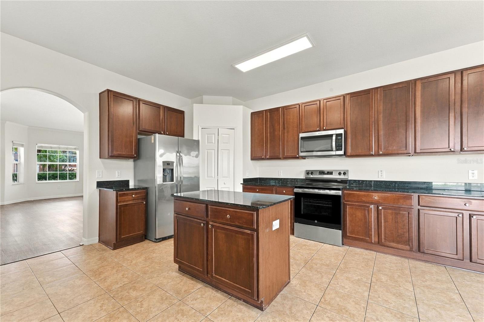 3247 CHESSINGTON DR