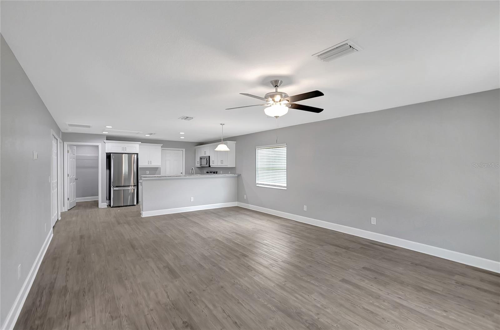 1209 E OHIO ST