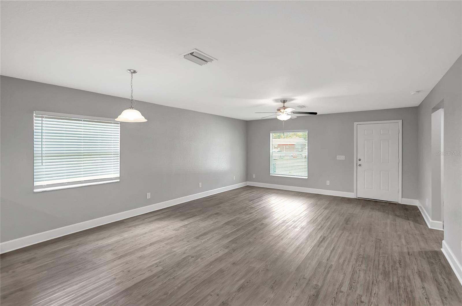 1209 E OHIO ST