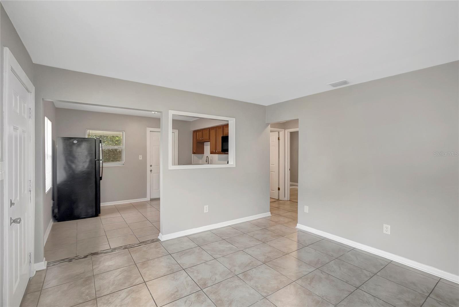 1212 E 33RD AVE