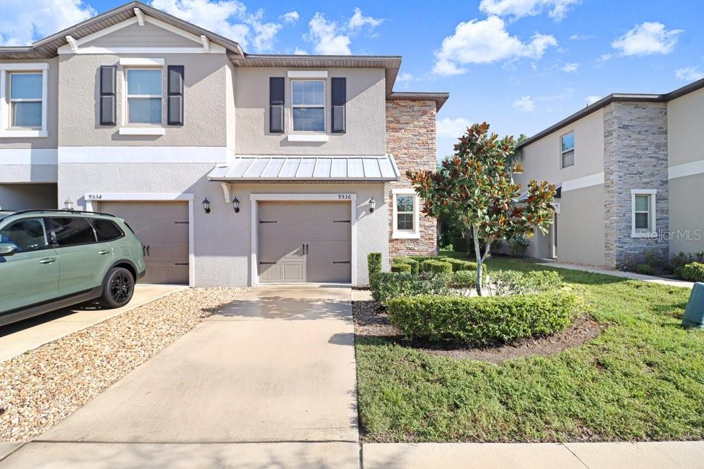 9536 PEMBROOKE PINES DR