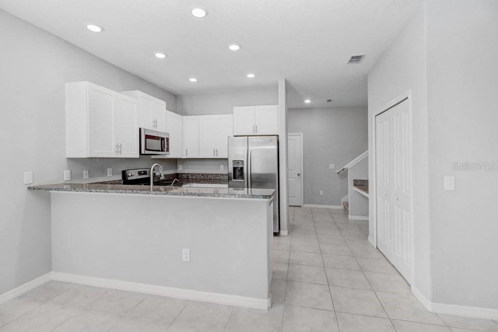 9536 PEMBROOKE PINES DR