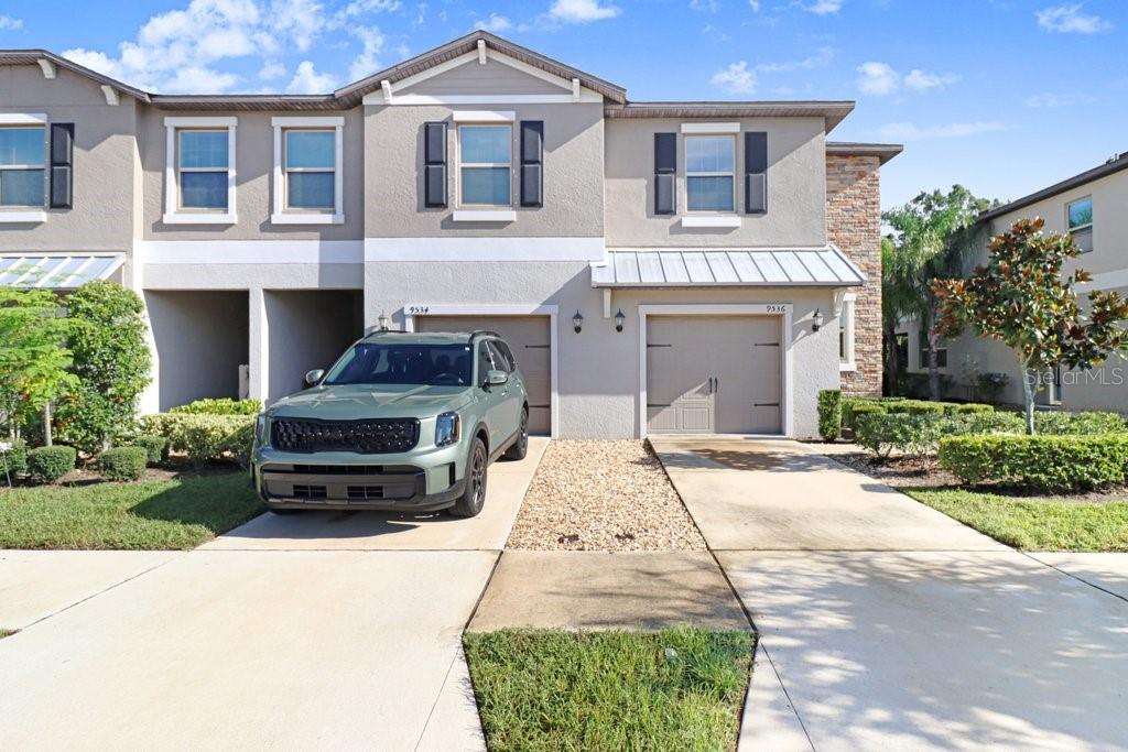 9536 PEMBROOKE PINES DR