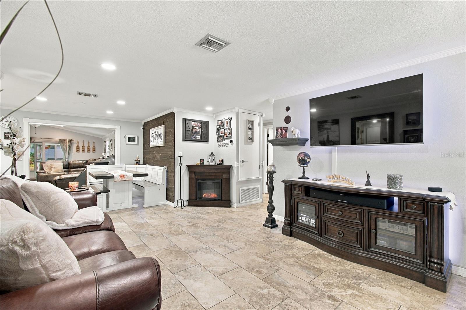 16012 SADDLESTRING DR