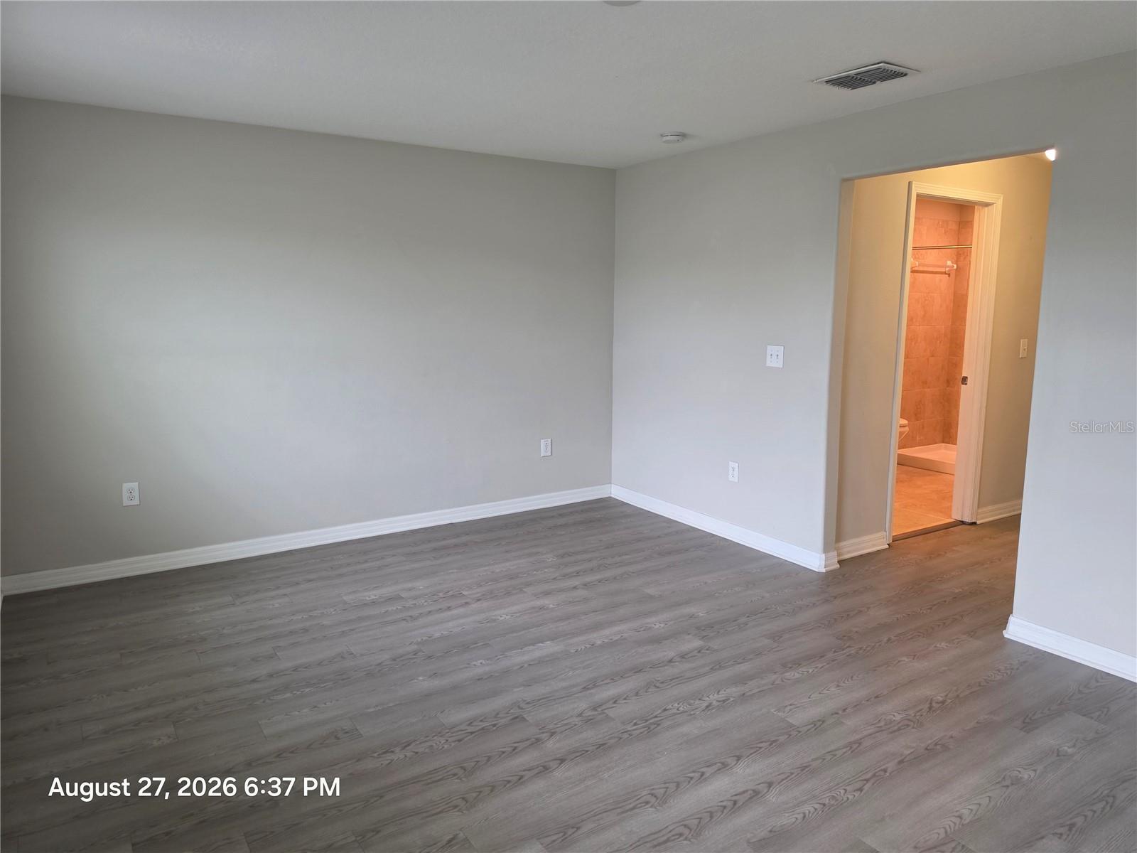 2110 GOLDEN FALCON DR