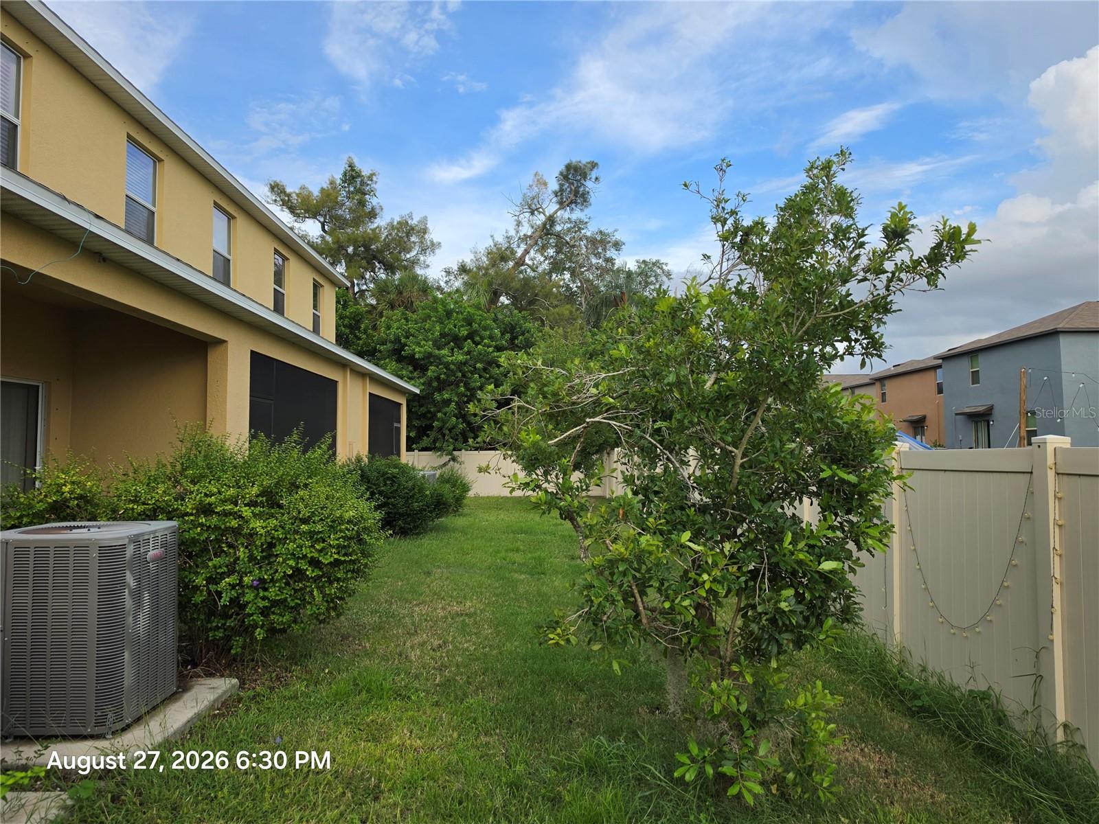 2110 GOLDEN FALCON DR
