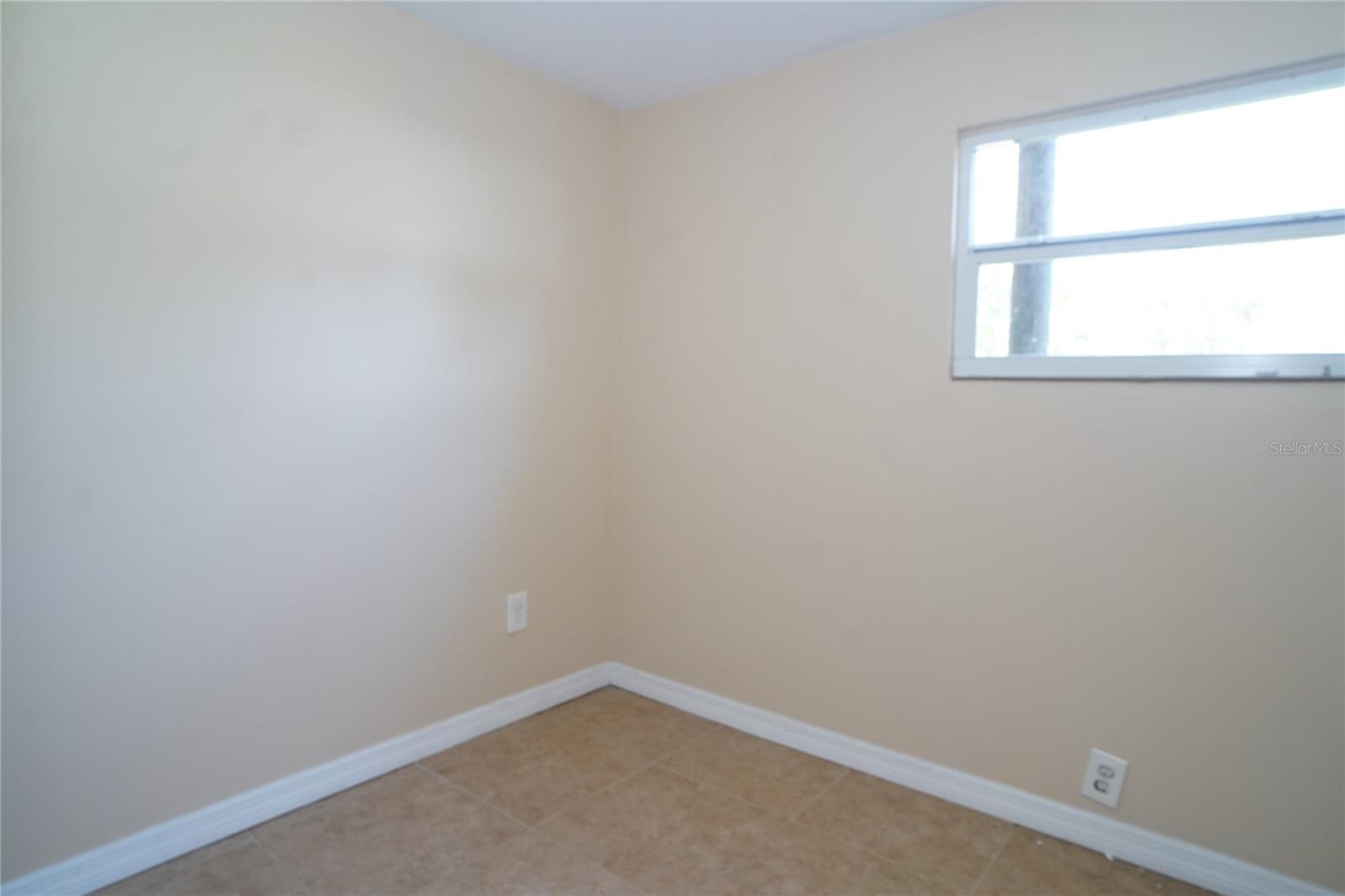 8000 BELCHER LN