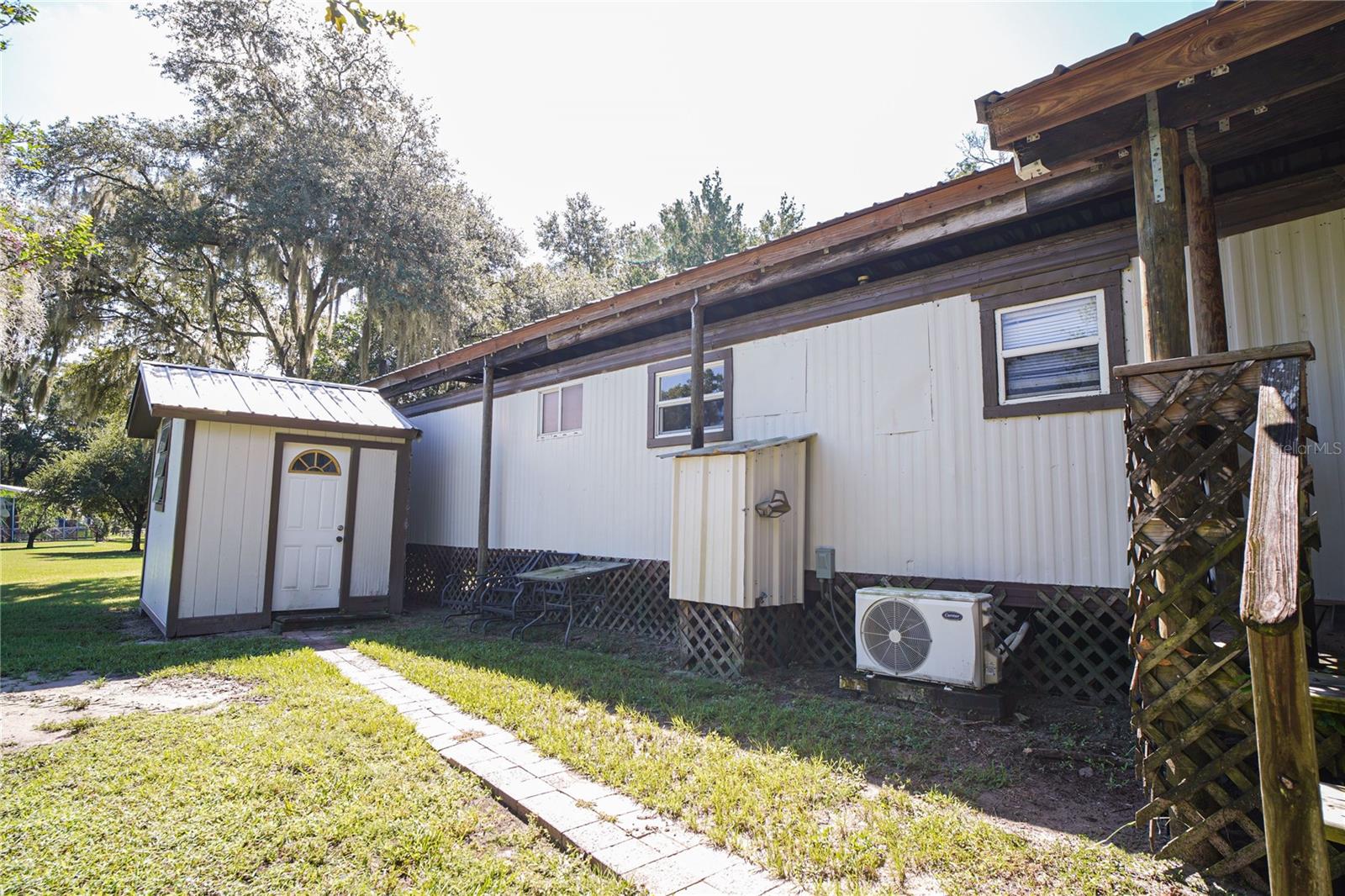 8000 BELCHER LN