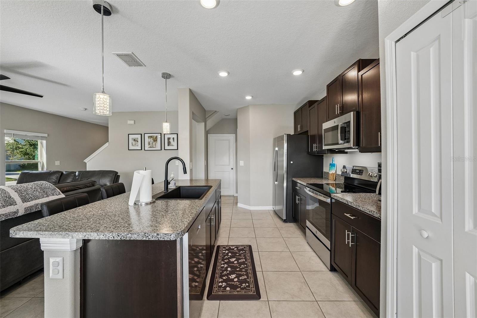 4714 RON EDDIE PL