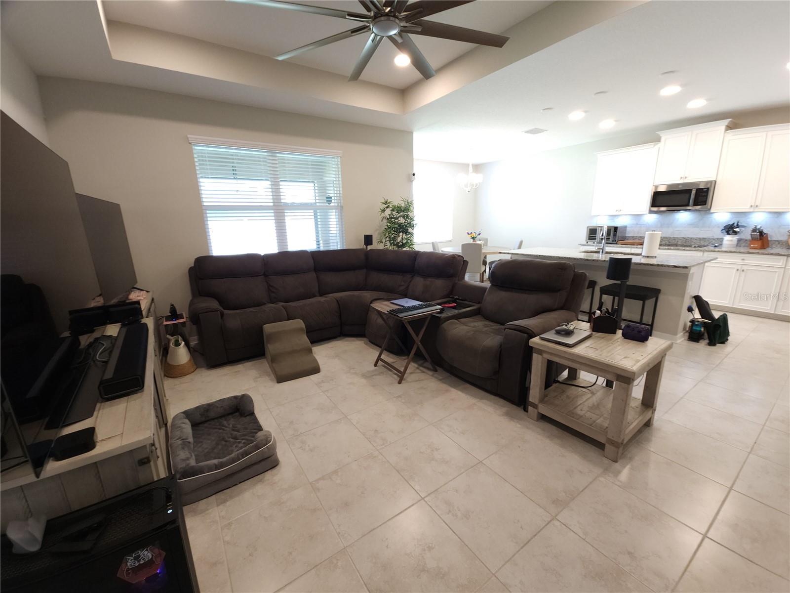 9342 CRESCENT RAY DR