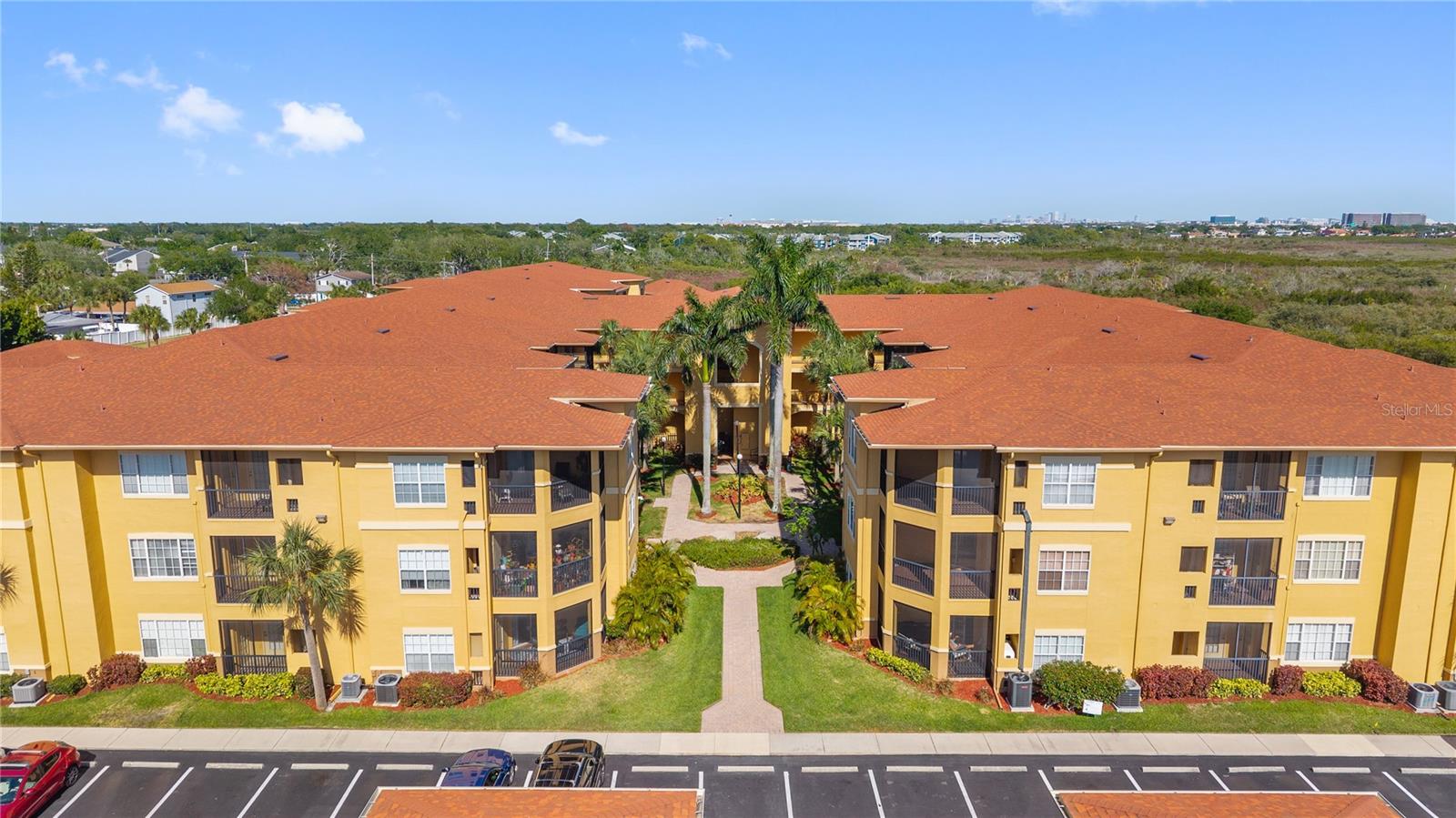 4333 BAYSIDE VILLAGE DR #320