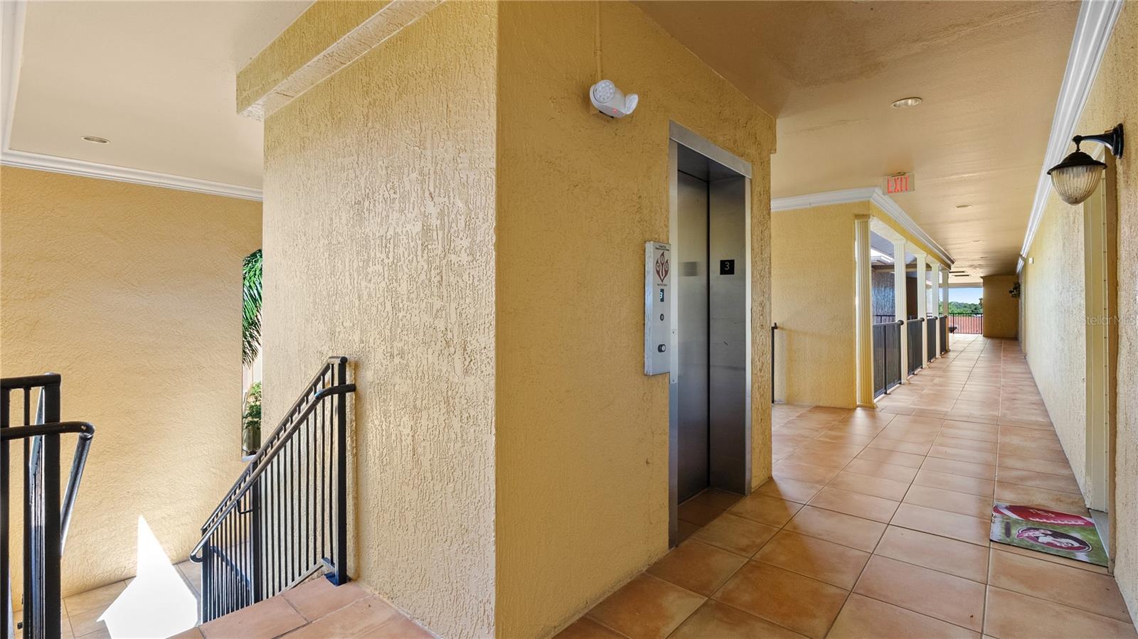 4333 BAYSIDE VILLAGE DR #320
