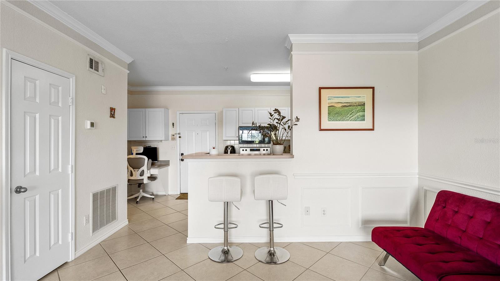 4333 BAYSIDE VILLAGE DR #320