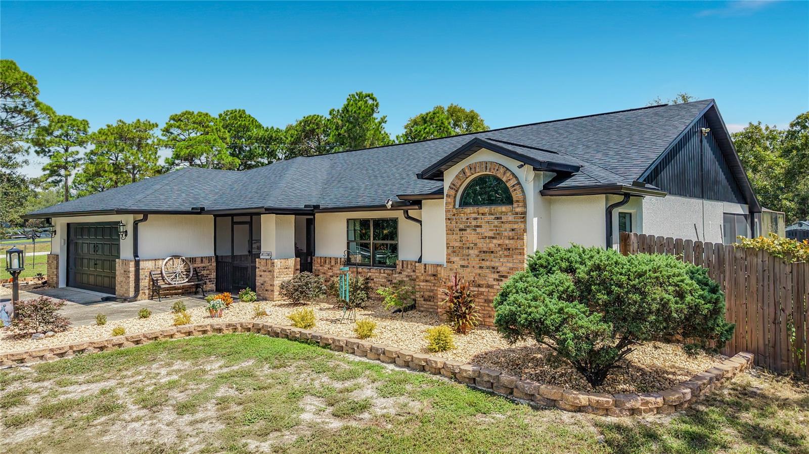 9238 Tree Top Ln, Hudson