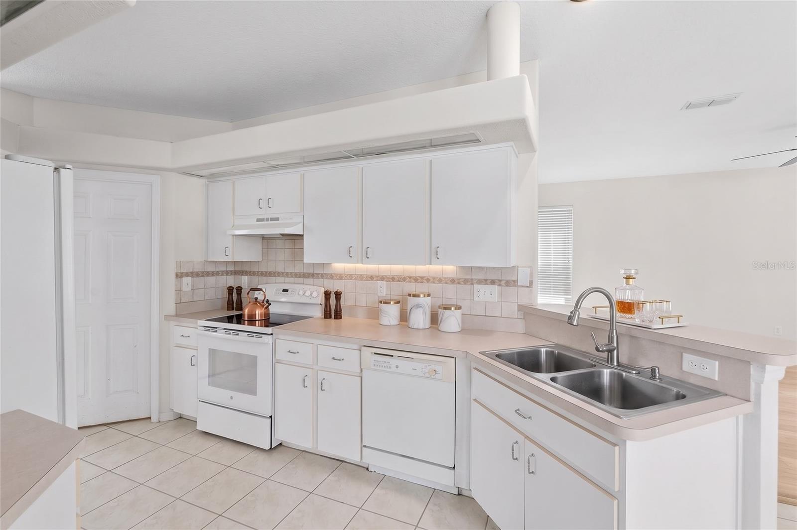 7040 FRASCATI LOOP