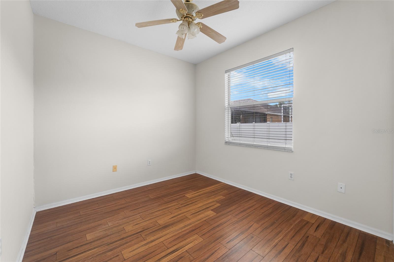 7040 FRASCATI LOOP