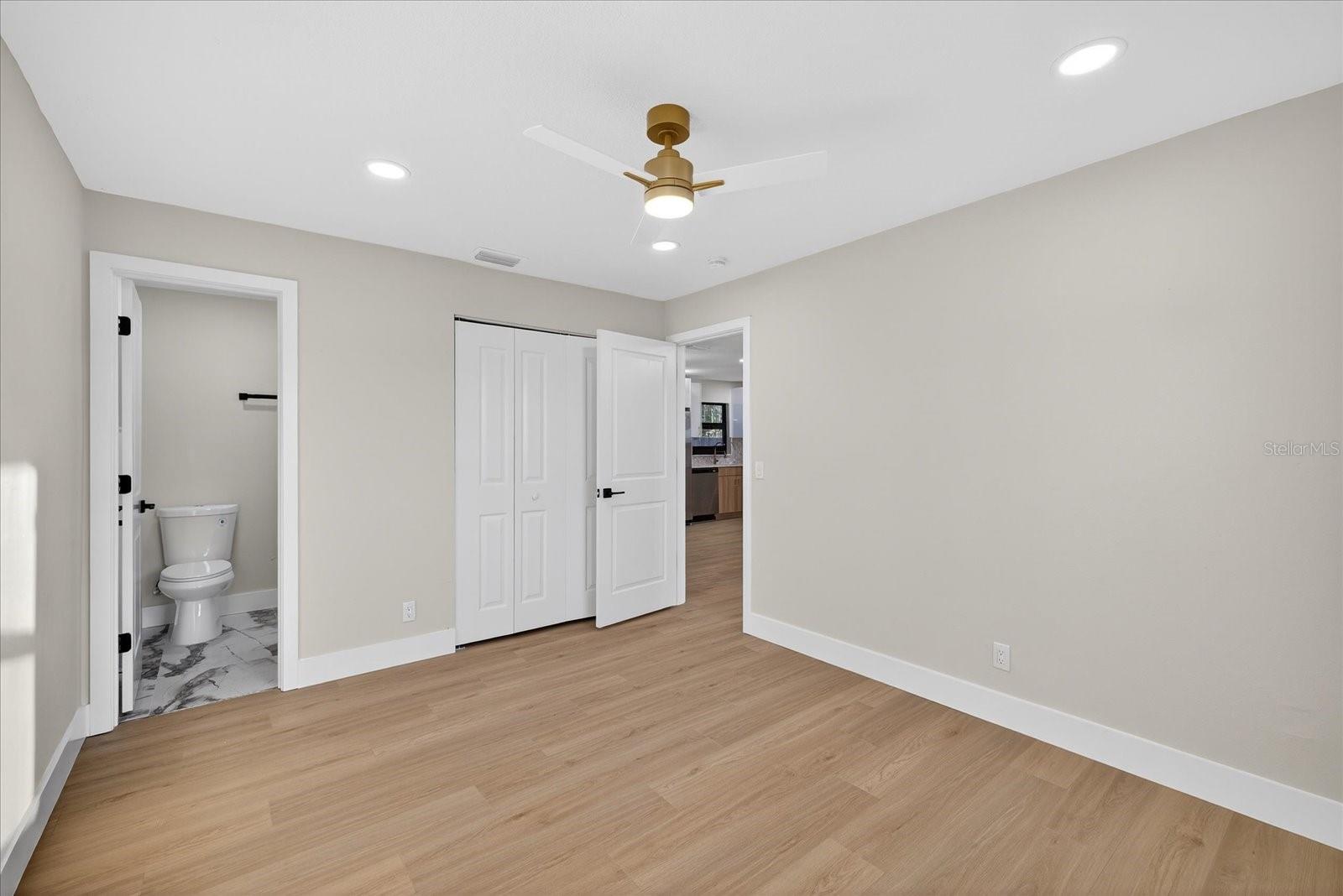 6107 COLE DR