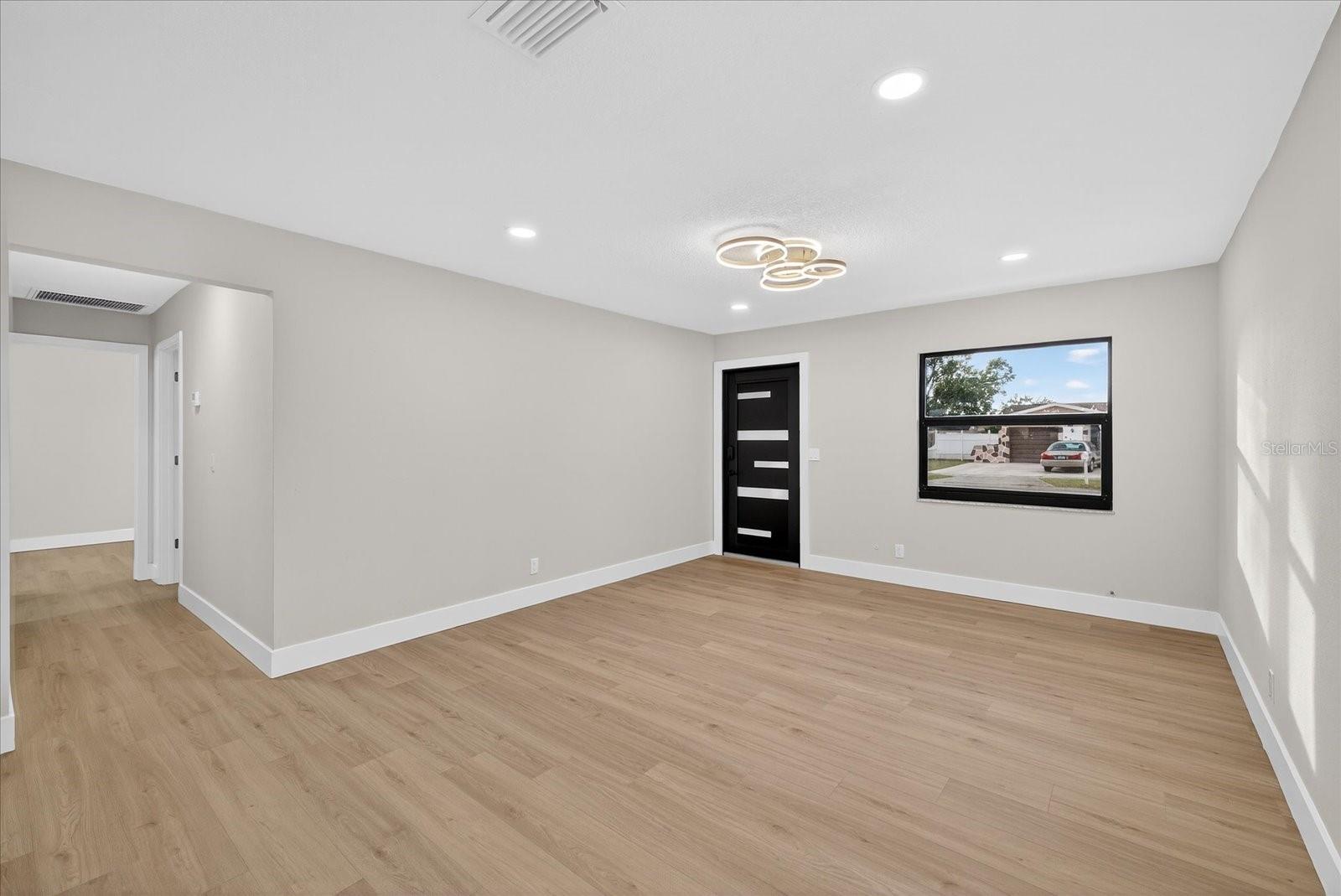 6107 COLE DR