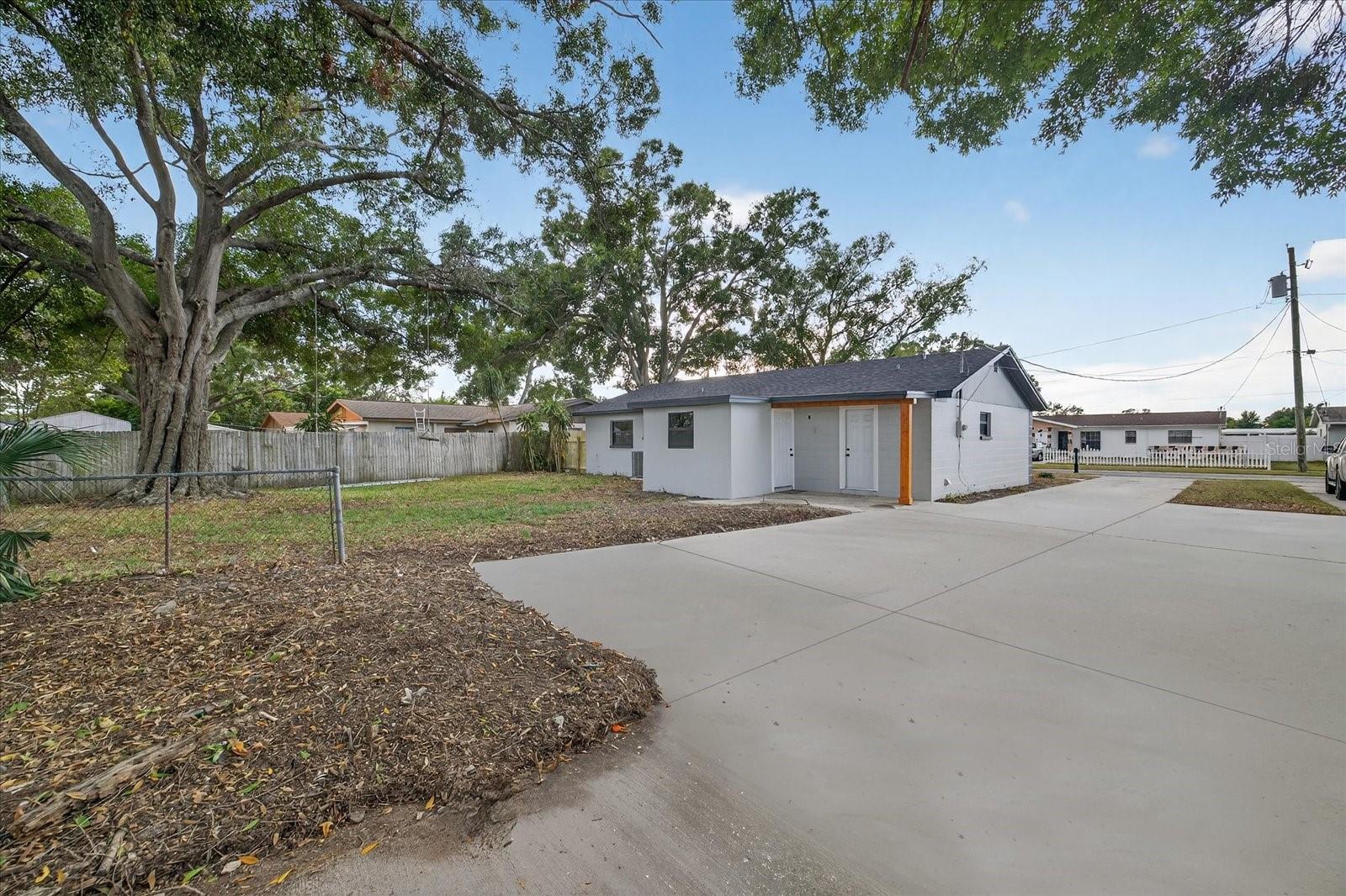 6107 COLE DR