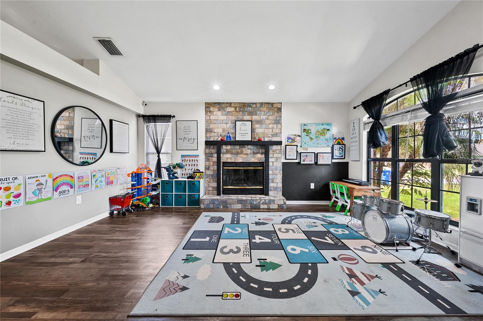 10511 DEEPBROOK DR
