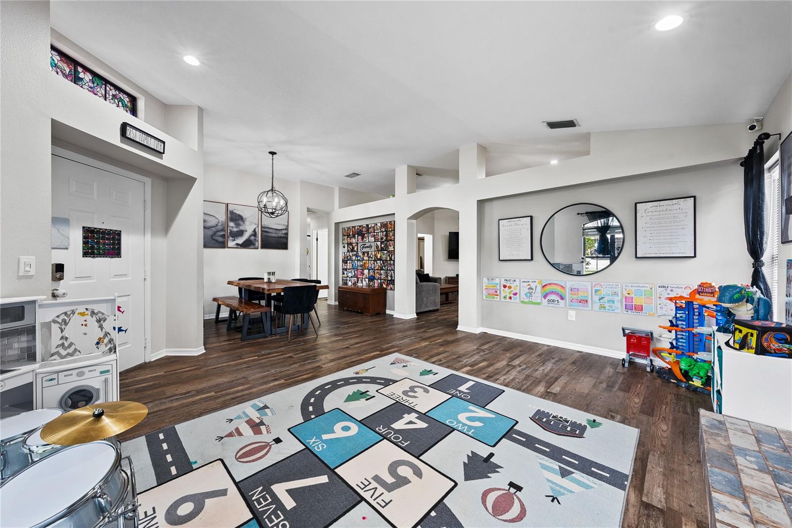 10511 DEEPBROOK DR