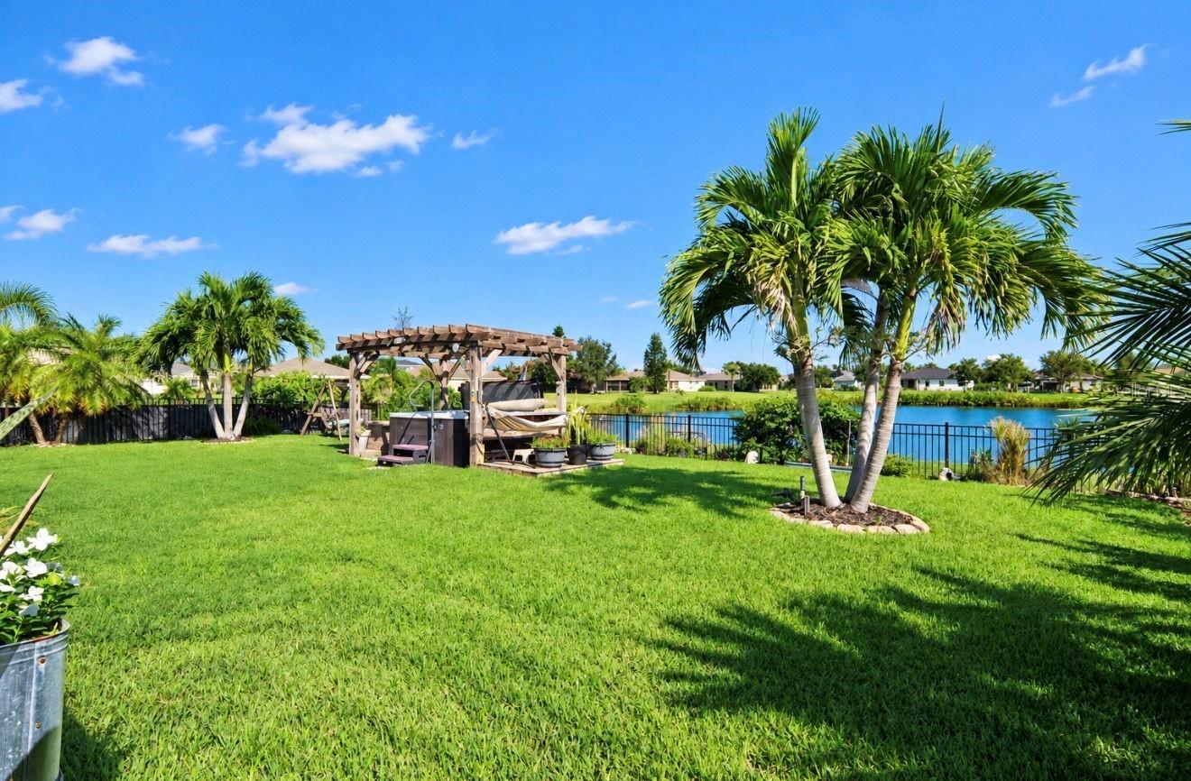 337 STAR SHELL DR