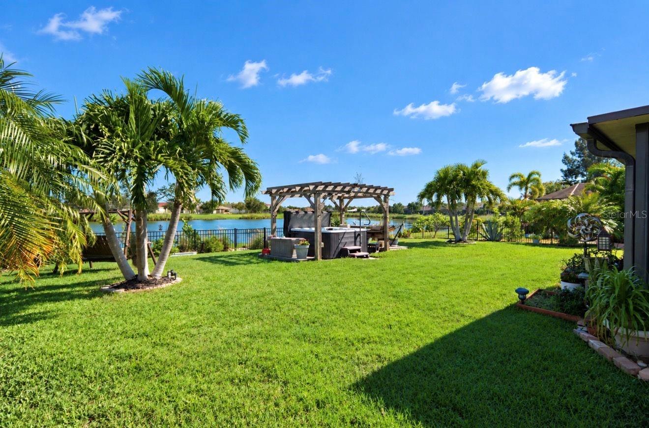 337 STAR SHELL DR
