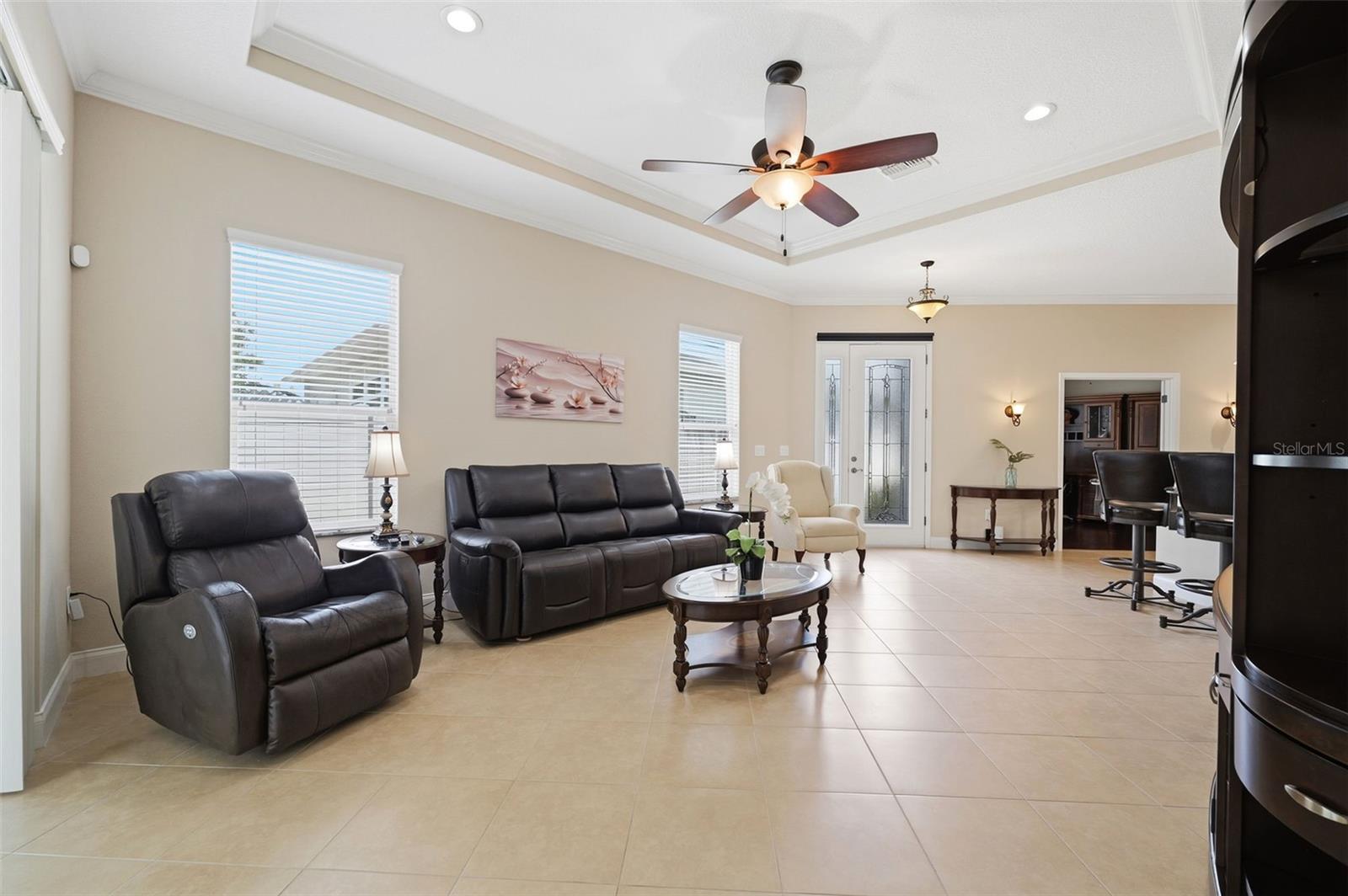 2901 DEVONOAK BLVD
