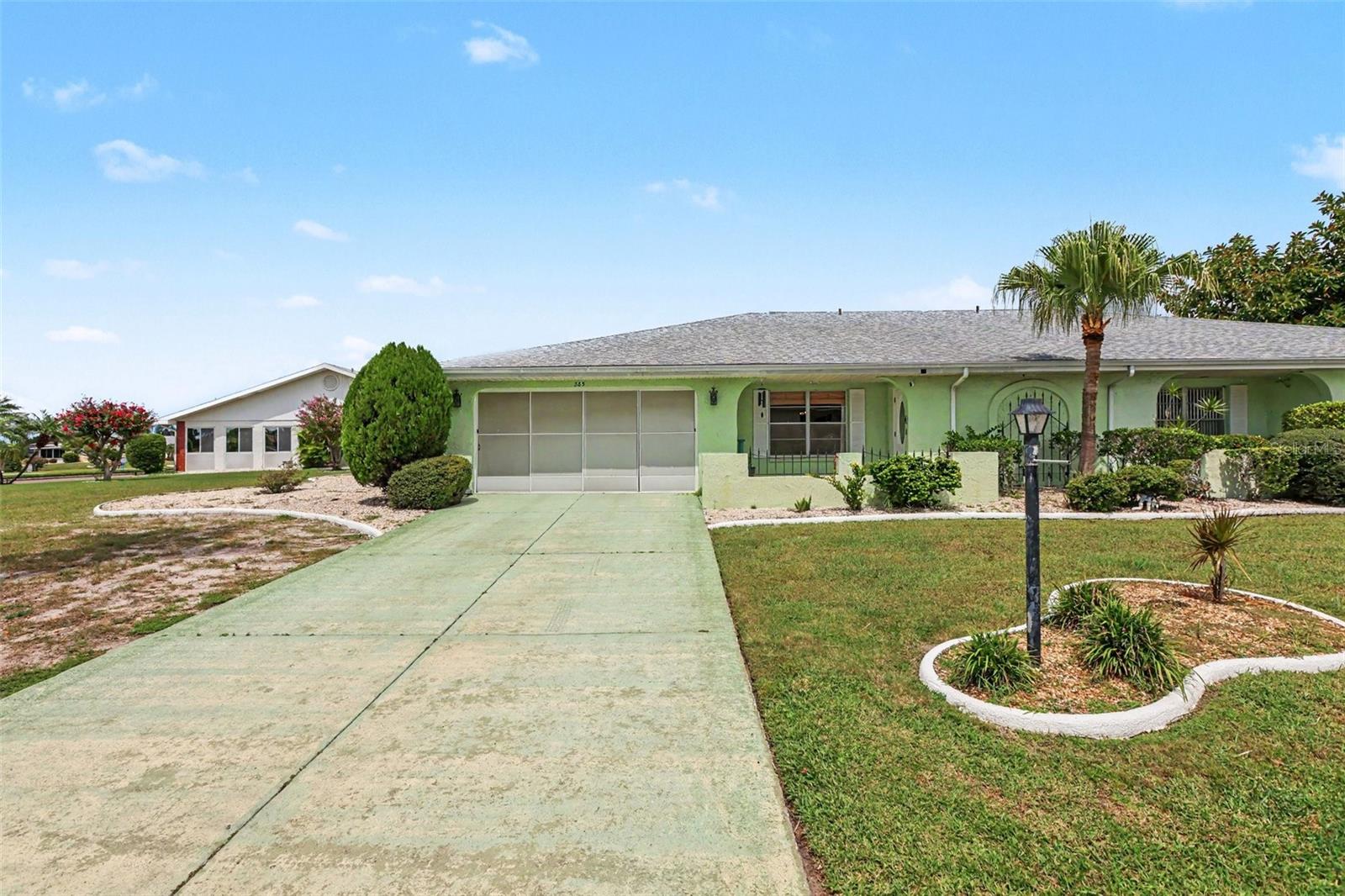 385 Club Manor Dr, Sun City Center