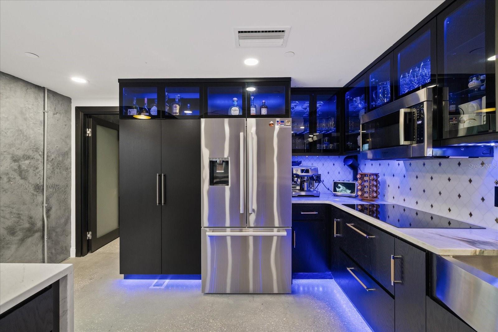 6500 MOTOR ENCLAVE WAY #1403