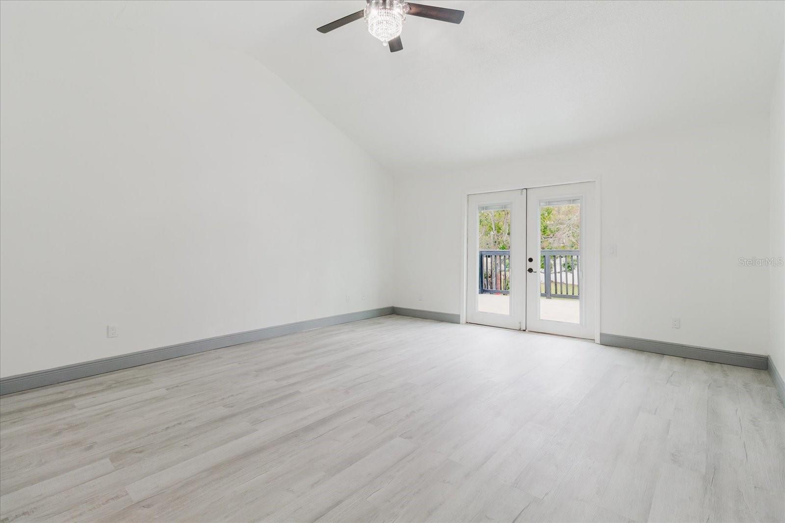 3014 S WEST SHORE BLVD W